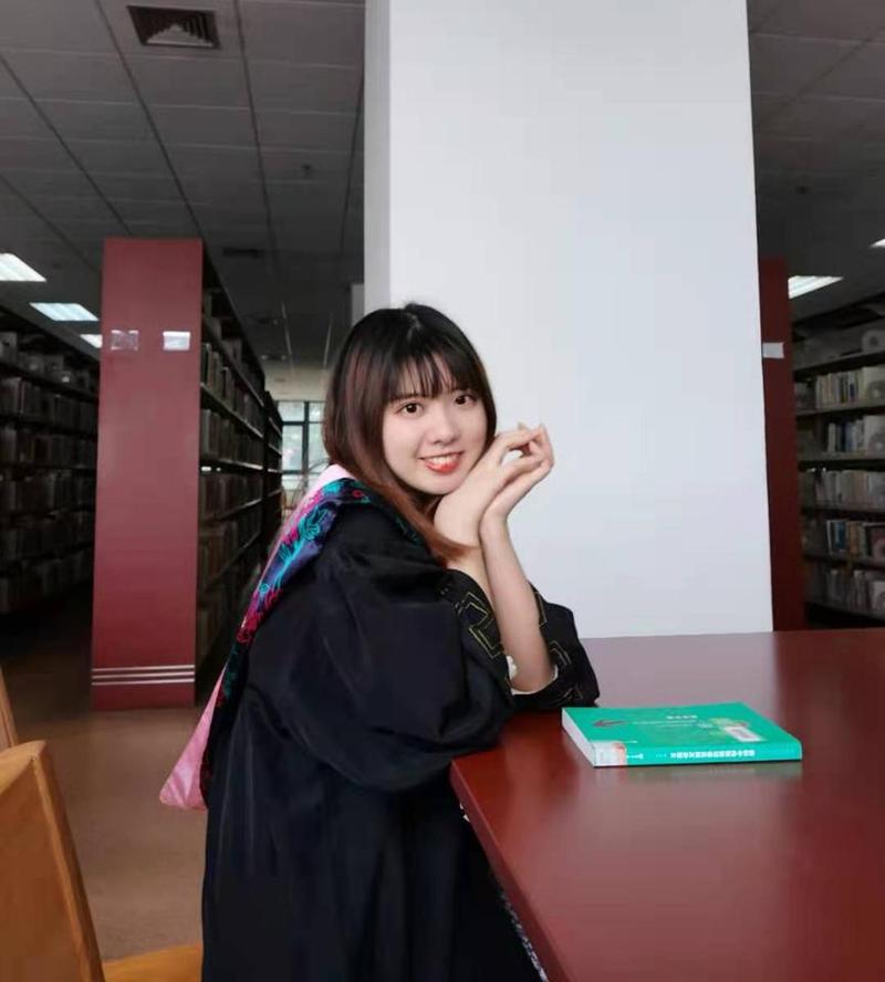 华南师范大学毕业证(华南师范大学毕业证外壳)